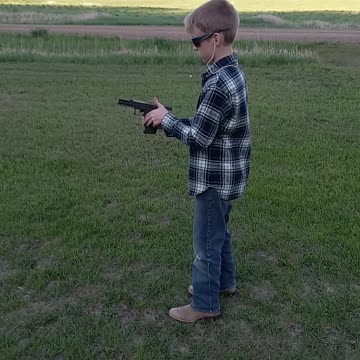 Kel Tec PMR-30 Like a BOSS at 12yrs old