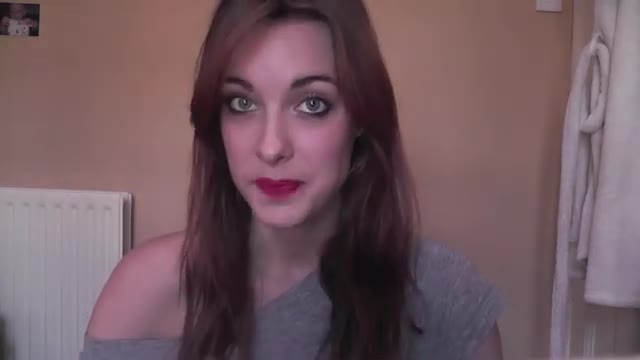 angelina jolie is better than jennifer aniston