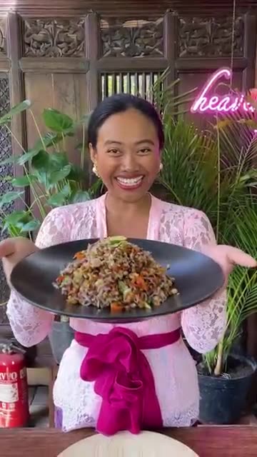 Sambal Matah Kacang Use or Fresh Shallots Garlic and Chilies sambal with Deep Fried Cowpea🤩 #bali