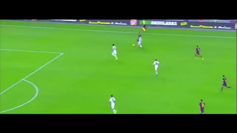 Dani Alves humiliates Cristiano Ronaldo