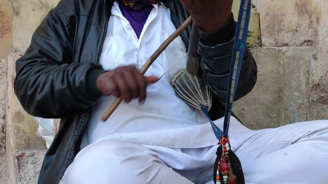 This unique instrament sounds so cool