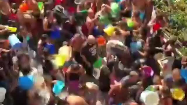 La Chiena, festa dell'acqua a Campagna (Salerno),...alla faccia della siccità!