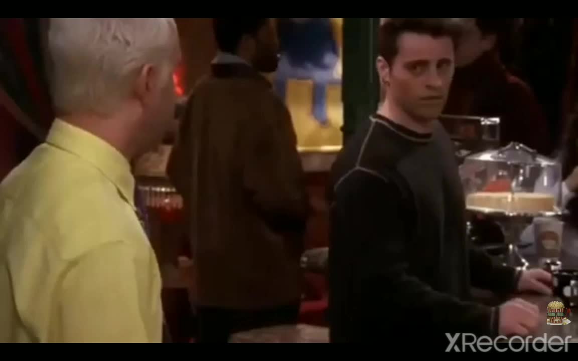 Friends serie | Joey work in a cafeteria