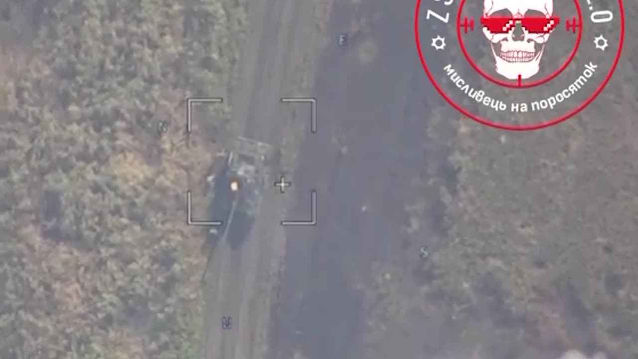 Ukrainian tank left in a hangar by a PTUR, and the crew is covered by artillery