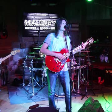 Broken Arrow sings Metallica song For Whom the Bell Tolls at Maloney's
