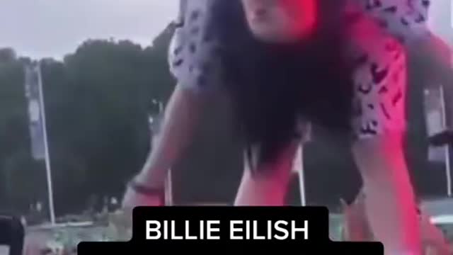 Billie Eilish possess by demon during her concert😳