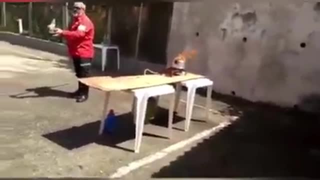 Never throw water on hot fat, see what happens in this video. 🤔