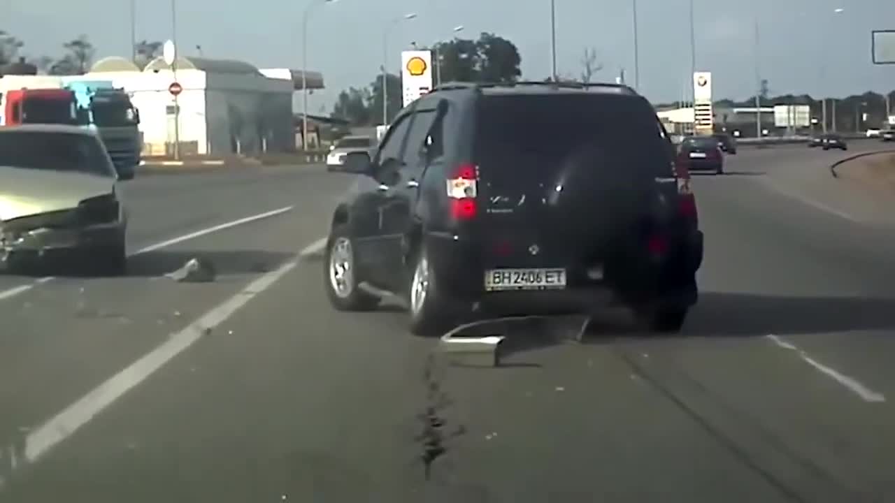 Devistating Car Crash Compilation #4