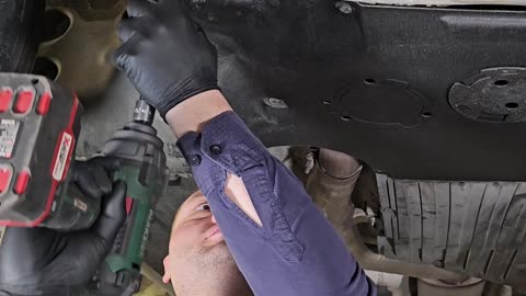 REBUILDING SALVAGED BMW 540i THAT INSURANCE COULDN'T - DIY Project Sugar PT12.10