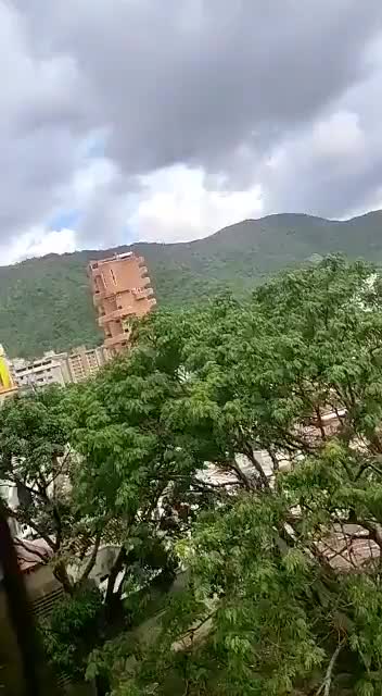 Firefight between gangs in Venezuela