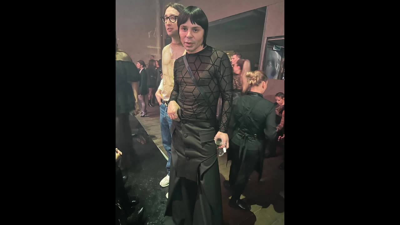 🇷🇺 gay trans celebs ,and they blame west of being pervs?
