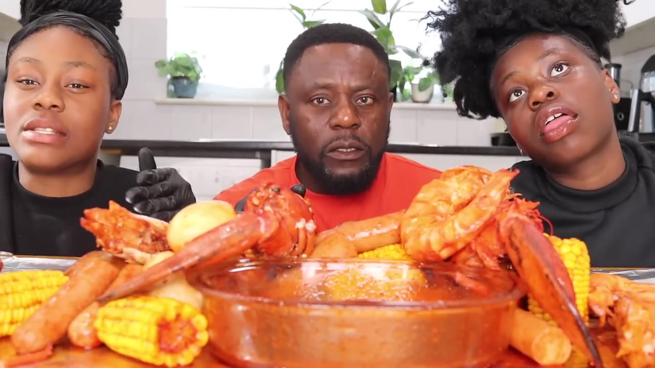 ONE BITE 4X SPICY BULDAK SEAFOOD BOIL MUKBANG CHALLENGE!