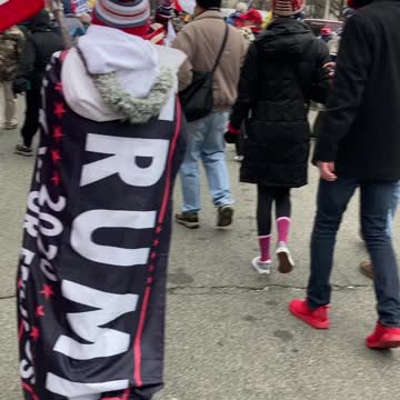 Jan 6 we see the Capitol where the police are still pointing us to go