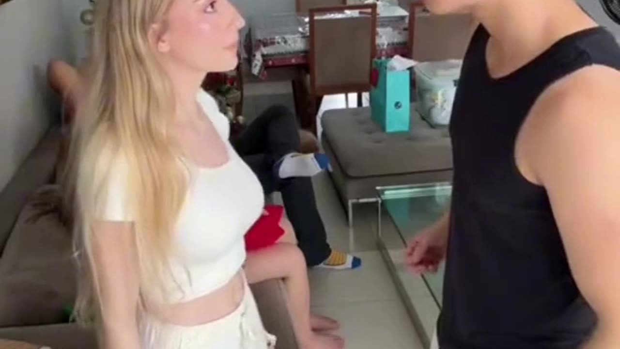 Hit my girlfriend Prank