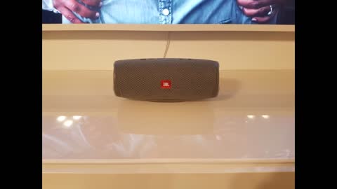 Review: JBL Enceinte Bluetooth Charge 4 Noir