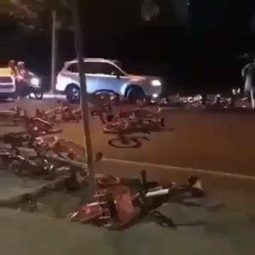 Someone give this bus driver a medal!