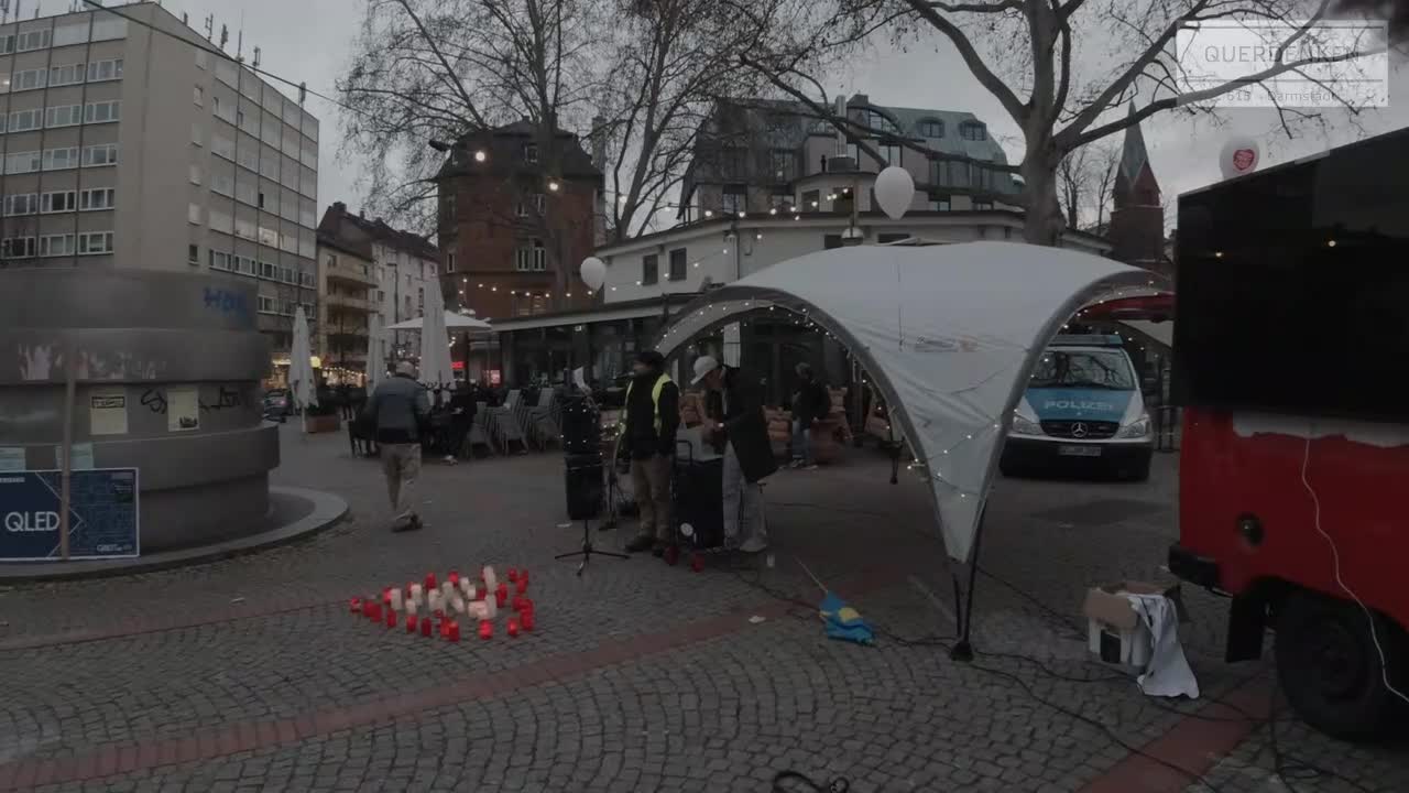 "Die P(l)andemie endet, wenn die Menschen aufhören mitzumachen" - Mahnwache FFM