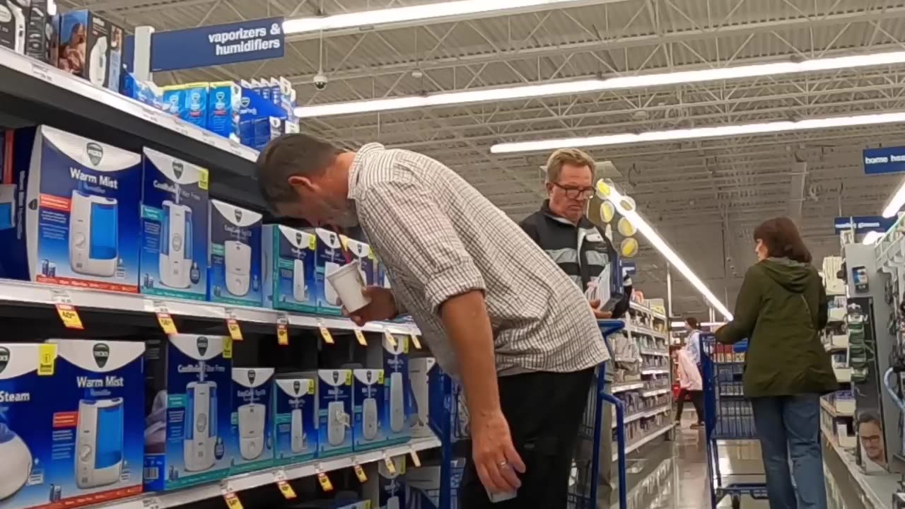 Farting BUTTERED SAUSAGE!!! 🌭💩 (Funny Wet Fart Prank) 🤣