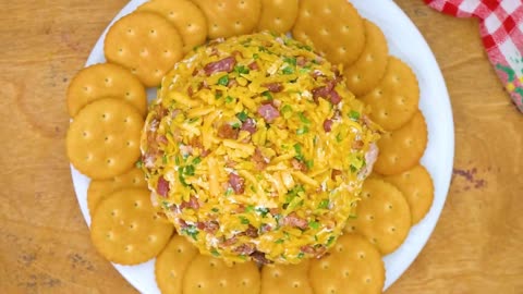 Jalapeño Popper Cheese Ball: The PARTY PLEASER Recipe! #JalapenoPopper #CheeseBall