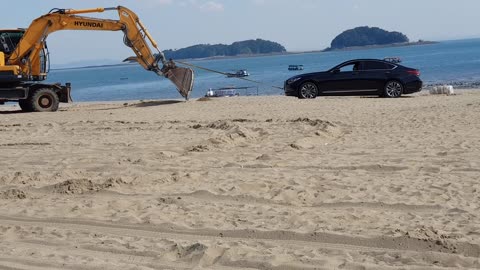 When a car falls on the sandy beach