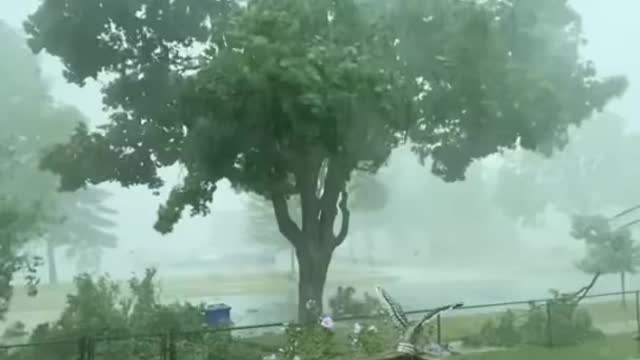 Heavy wind and rain in the falls