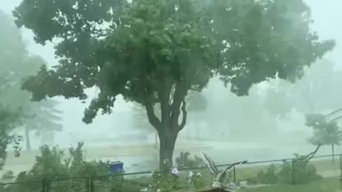 Heavy wind and rain in the falls