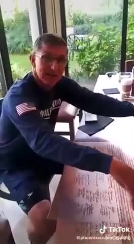 Lt-Général Mike Flynn Us Army! Signe la déclaration de la Constitution 1776