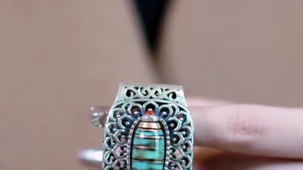 Rolling Bracelet 1
