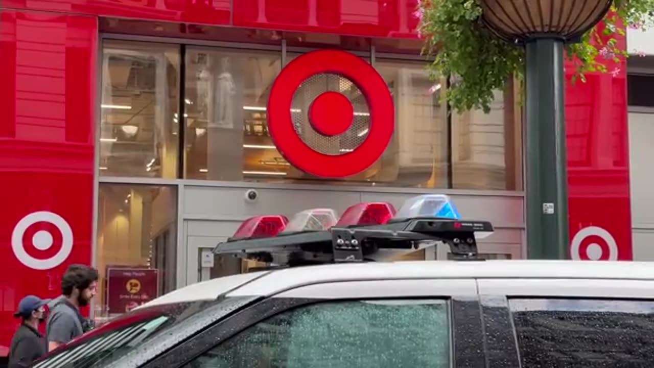 It Begins… Starving Migrants Raid NYC Supermarket