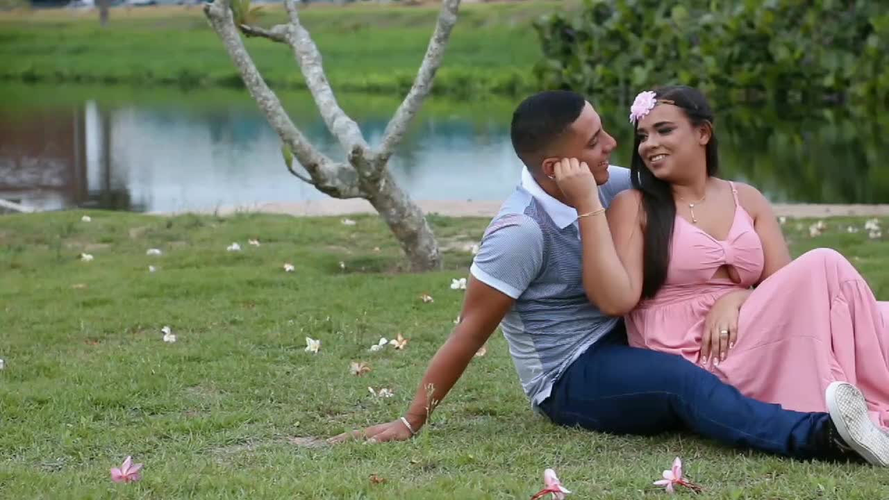 top couple essay check it out