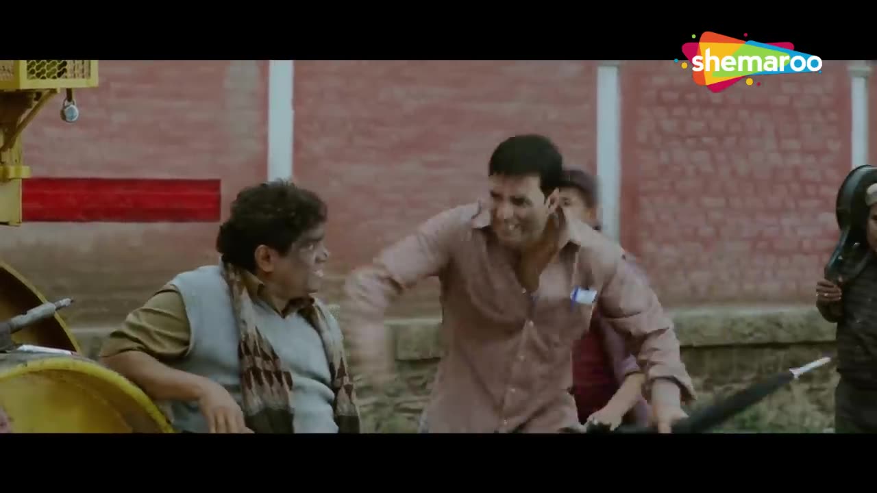 Comedy Videos Bollywood movie Khatta Meetha scenes Akshay, Johnny Aur Rajpal BULDOZER SCENE