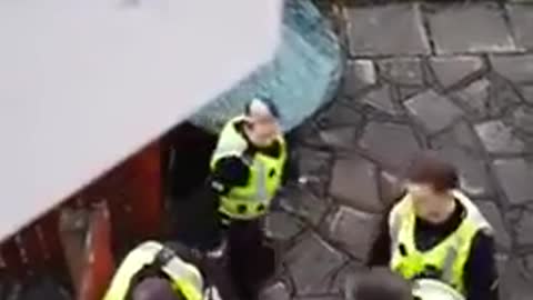 This robber just wanted to be rich