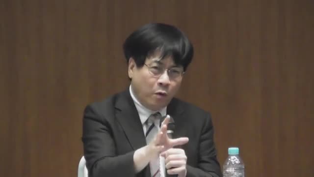 京都大学ウイルス・再生医科学研究所准教授。博士。宮沢孝幸「私達が一番恐れてるのは、ワクチンを打った人が逆に脆弱になるということなんです。」