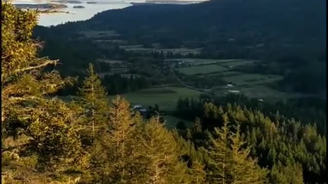 Great views of the mountains of Canada