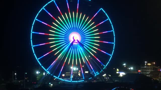 Ferris wheel illumination