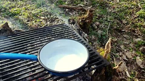 HOW TO MAKE REFRESHING BURGERS WITH COLESLAW (COOKING IN NATURE)