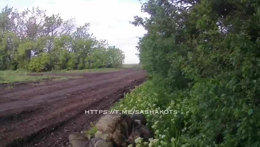 💢 First-person shots