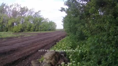 💢 First-person shots