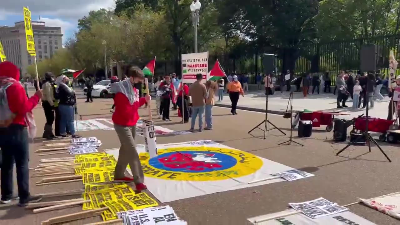 Free Palestine Rally in front of the White House in Washington D.C.