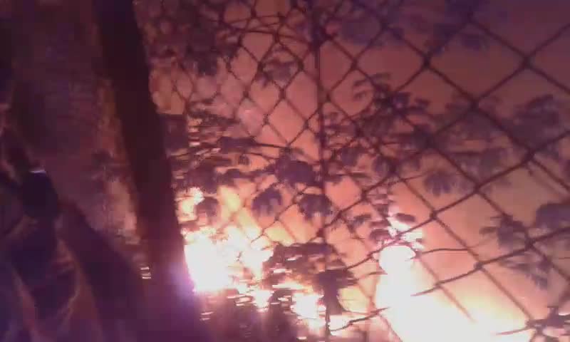 Grave incendio en Bucaramanga afectó alrededor de 20 viviendas