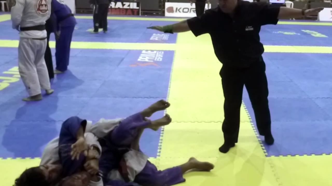 EPIC Showdown: Felipe Costa vs. Leonardo Ligeirinho Rodrigues | IBJJF Stage Highlight Reel!