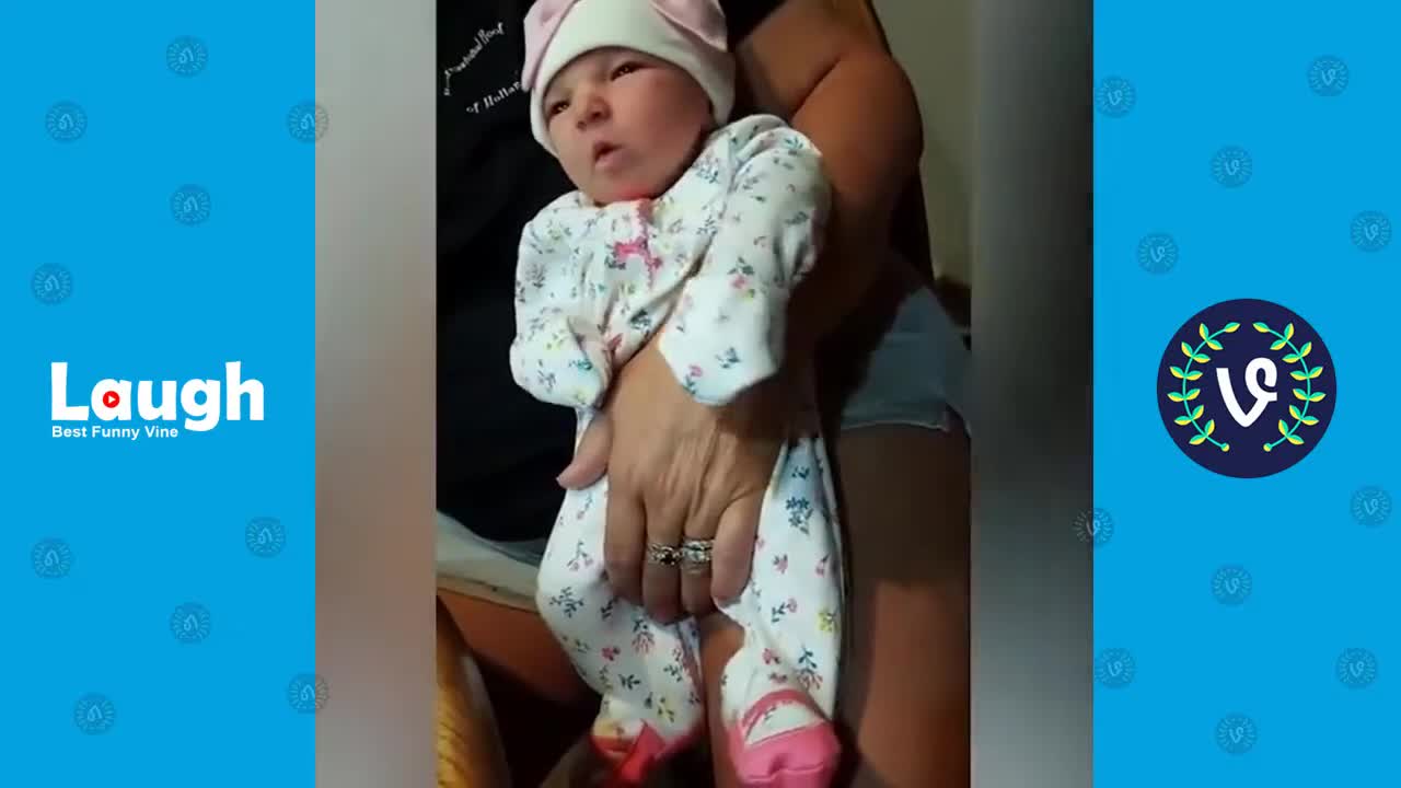 Try not to laugh!!! Funny baby videos