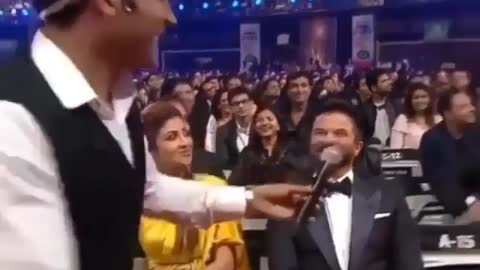 Shilpa shetty and kapil sharma award show funny conversation