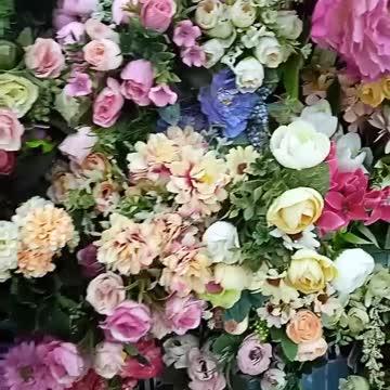 Go to the supermarket. Hunt for flower arrangements for the home. which one is good?? Part-2