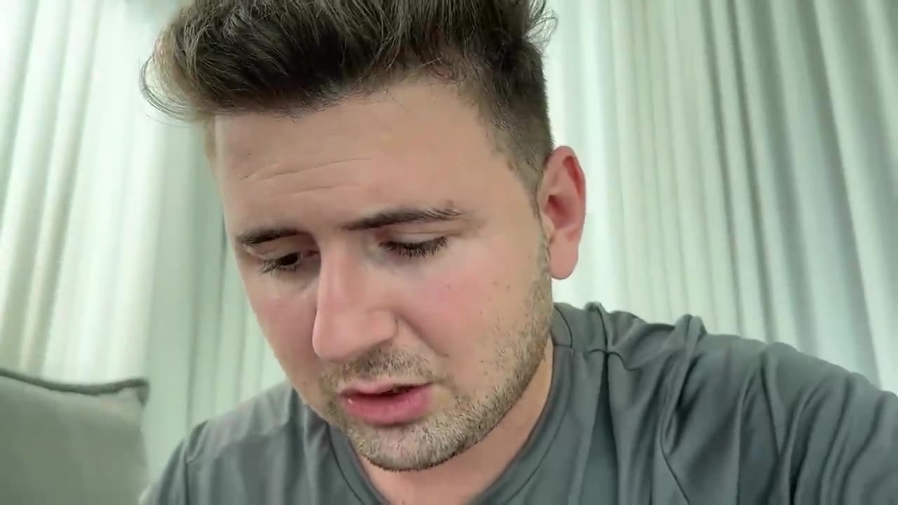 DESBLOQUEEI O CELULAR DA MINHA FILHA E NÃO ACREDITEI NO QUE VI!