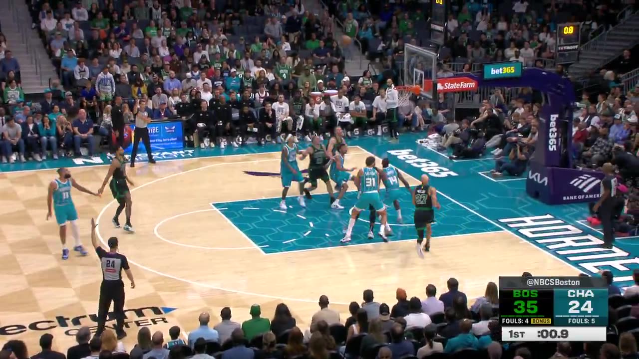 NBA - Tatum difficult 3 to close the 1st...