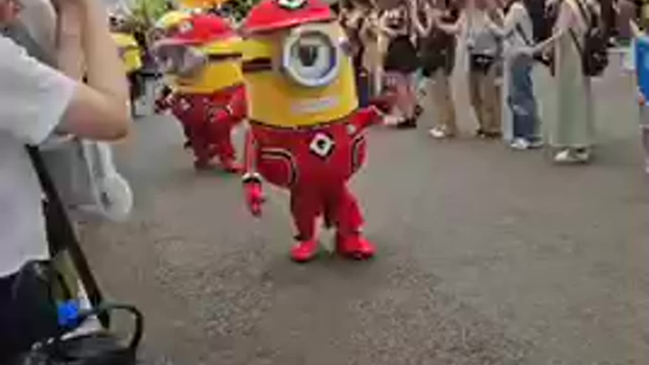 #shorts #parade at #tokyo #disneysea #japan 🇯🇵 #travel #vacation #disneyseatokyo #fun #sea