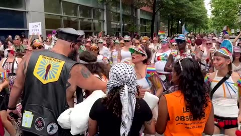 Free PaIestine protesters block Philly Pride Parade