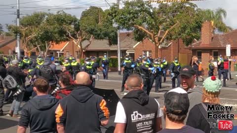 Australia: Police Shove Elderly Woman to Ground, Pepper Spray Her