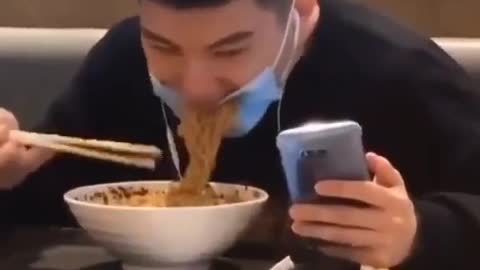 🤣Funny man eating a noodles🤣